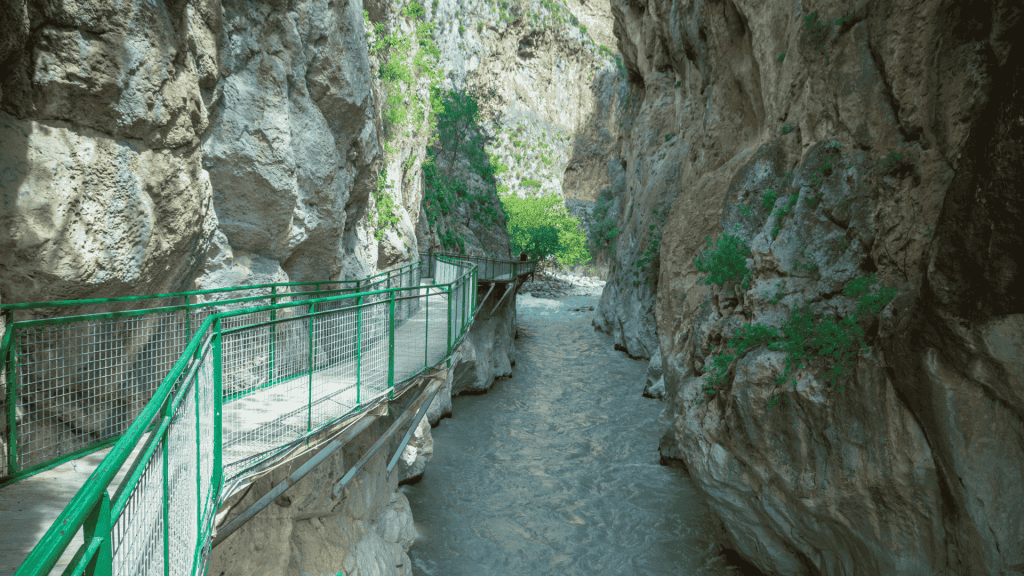 Saklıkent Kanyonu’nda Yapılacak Aktiviteler